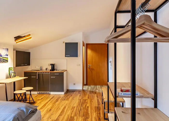 By Blahut Vacation - Dg *