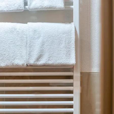 By Blahut Vacation - Dg Έρβαλντ